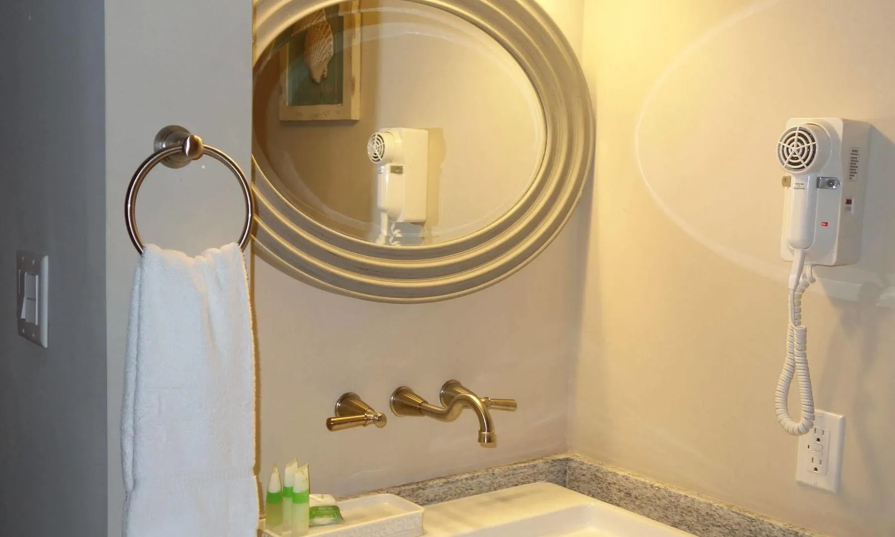 South Fleetwood Grace Bay Hotel